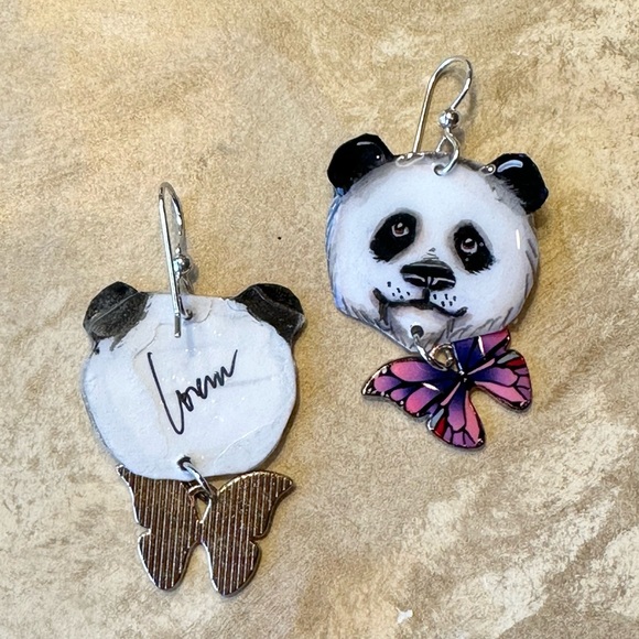 Giant panda face handpainted earrings w butterfly charm lightweight original - Picture 3 of 4